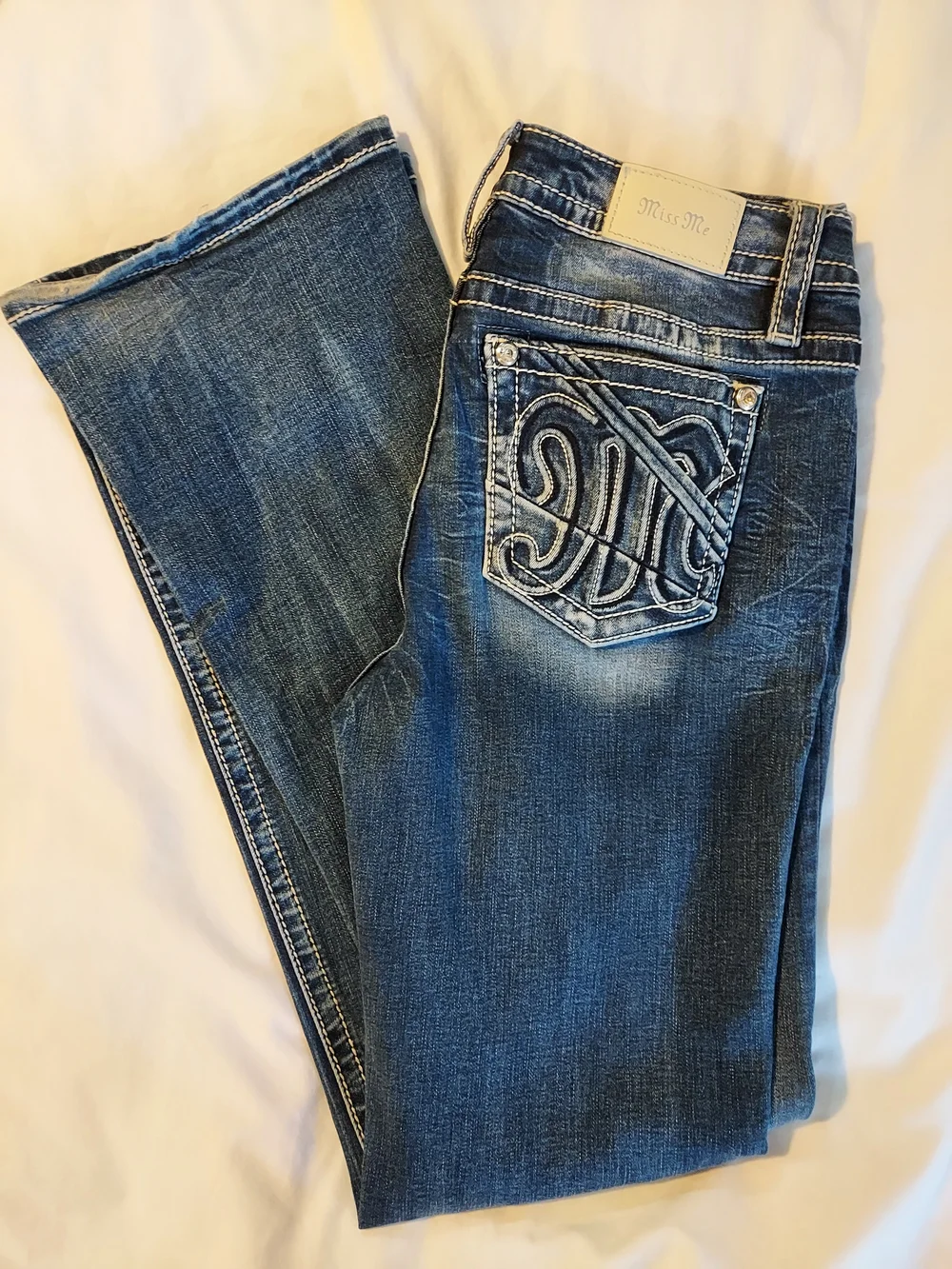 Miss Me Signature "M" Embroidered Mid-Rise Bootcut Jeans - Picture 9 of 9
